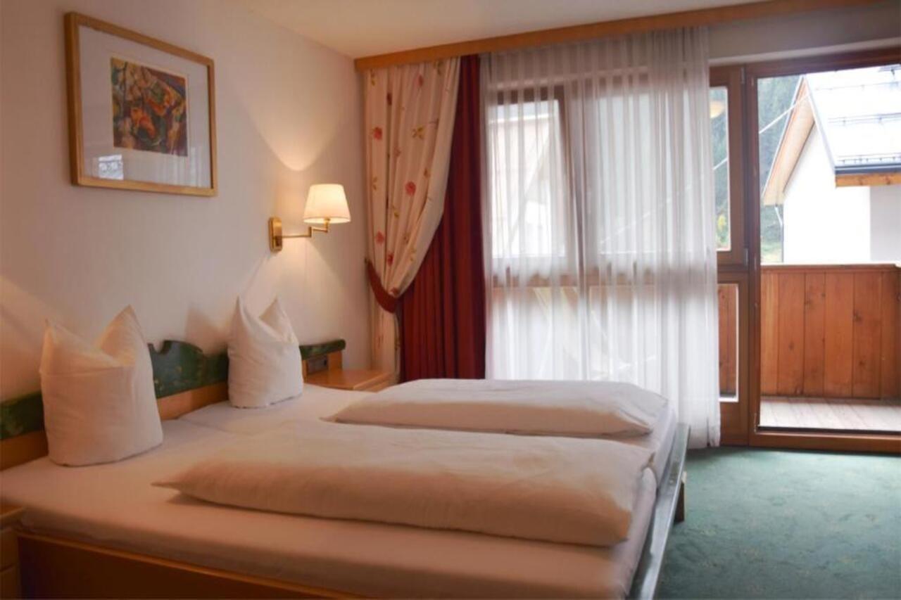 פלירש Berghotel Basur - Das Schihotel Am Arlberg מראה חיצוני תמונה